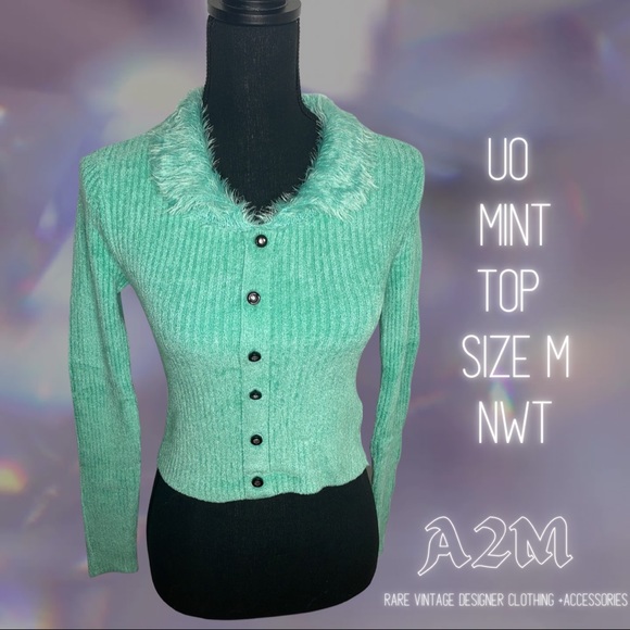 UO Mint Crop Sweater with Faux Fur Collar Size M - Picture 1 of 7